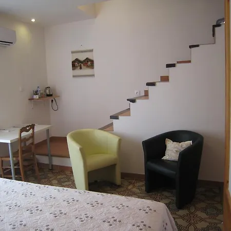 Bed and Breakfast Petite Douillette 3*